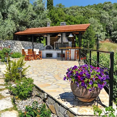 Korakias Skorpidi Апартаменты