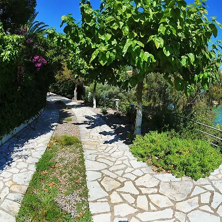 Apartment Korakias Skorpidi *